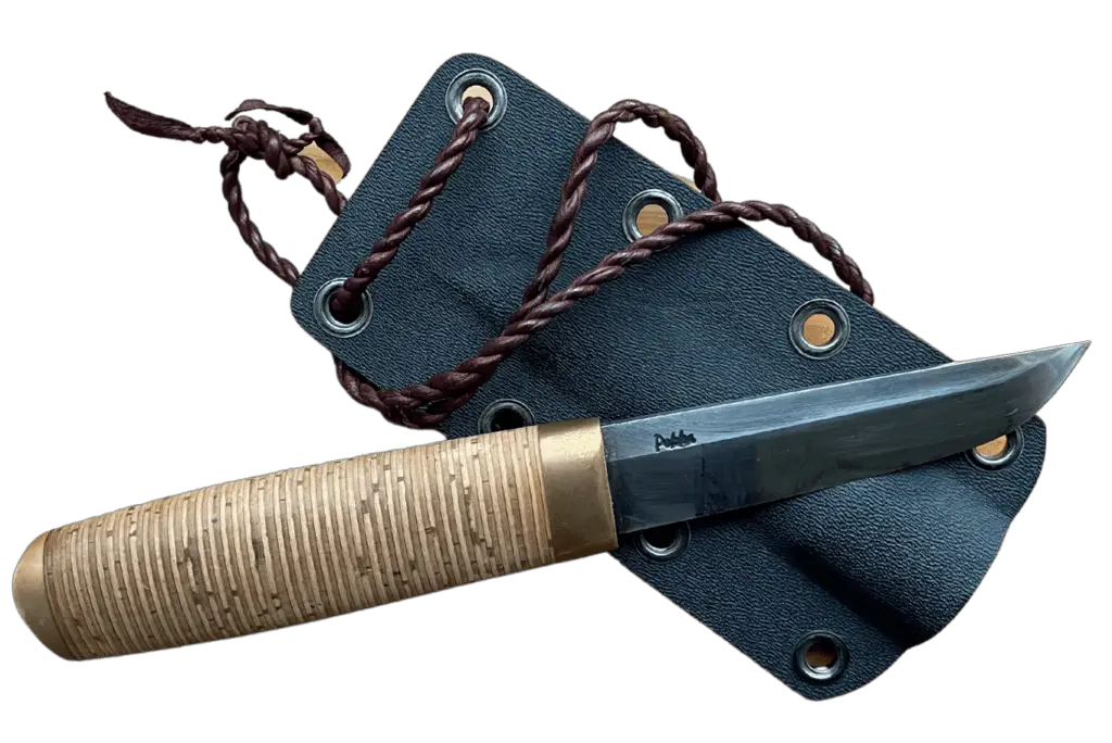 Choosing the best neck knife? (And are neck knives right for you?)